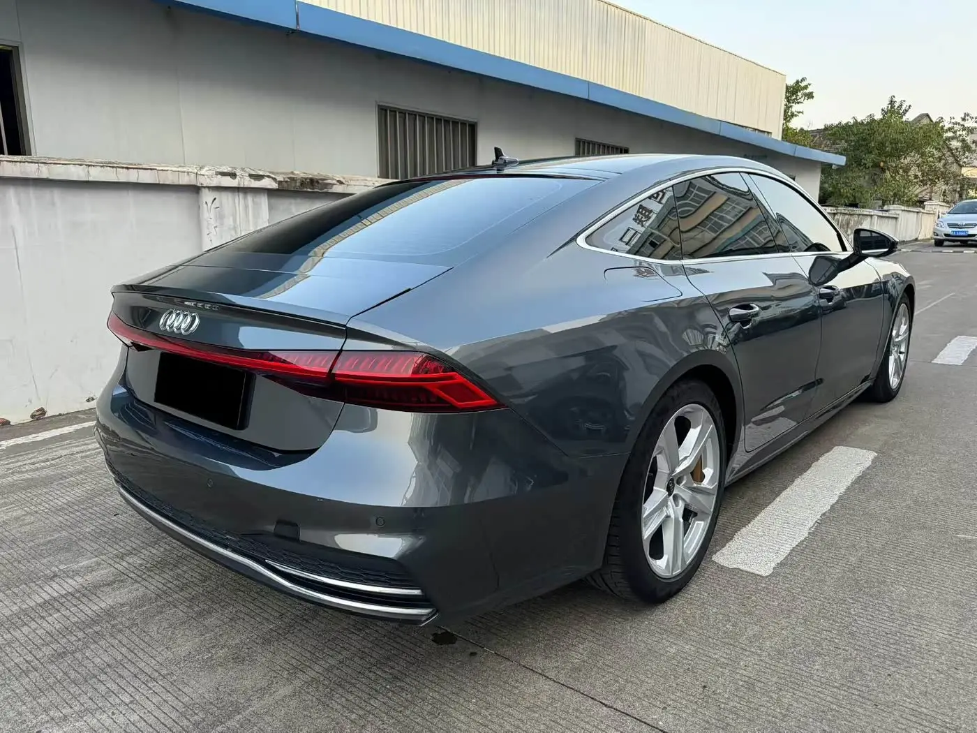 Audi A7 2021 — Photo 8/9