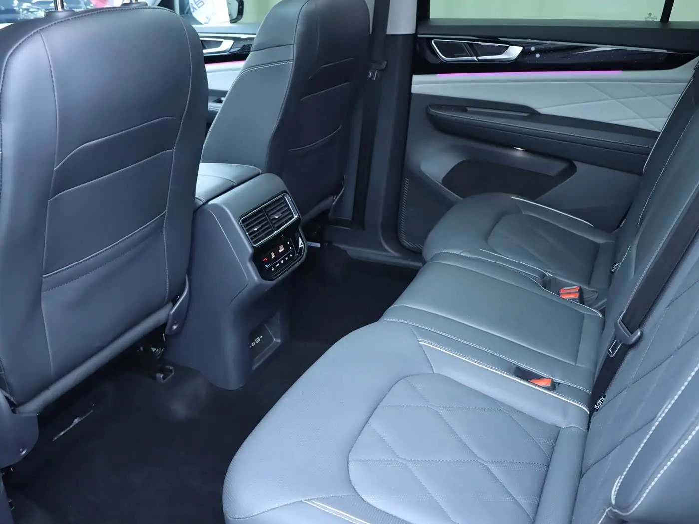 Volkswagen Teramont 2023 — Photo 15/20
