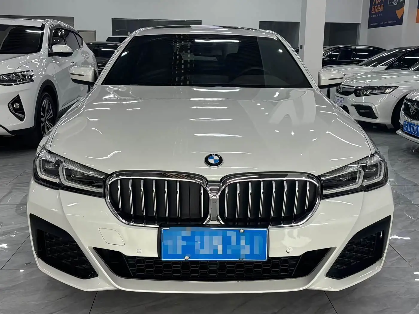 BMW 5 Series 2021 — Photo 2/9