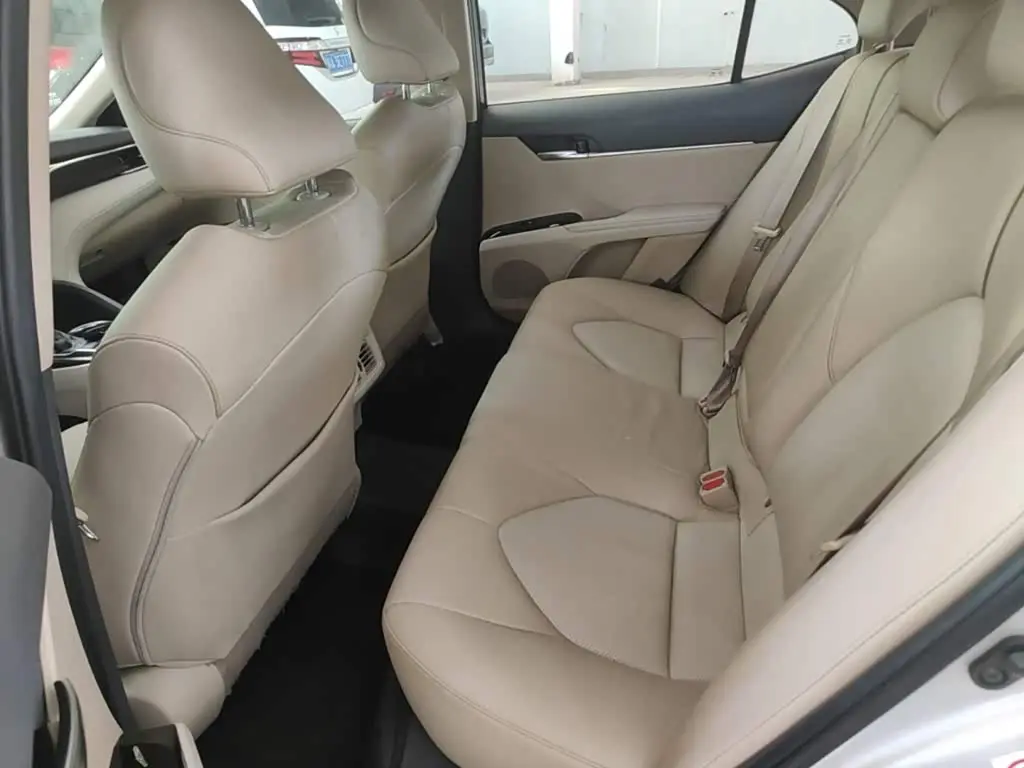 Toyota Camry 2018 — Фото 17/20