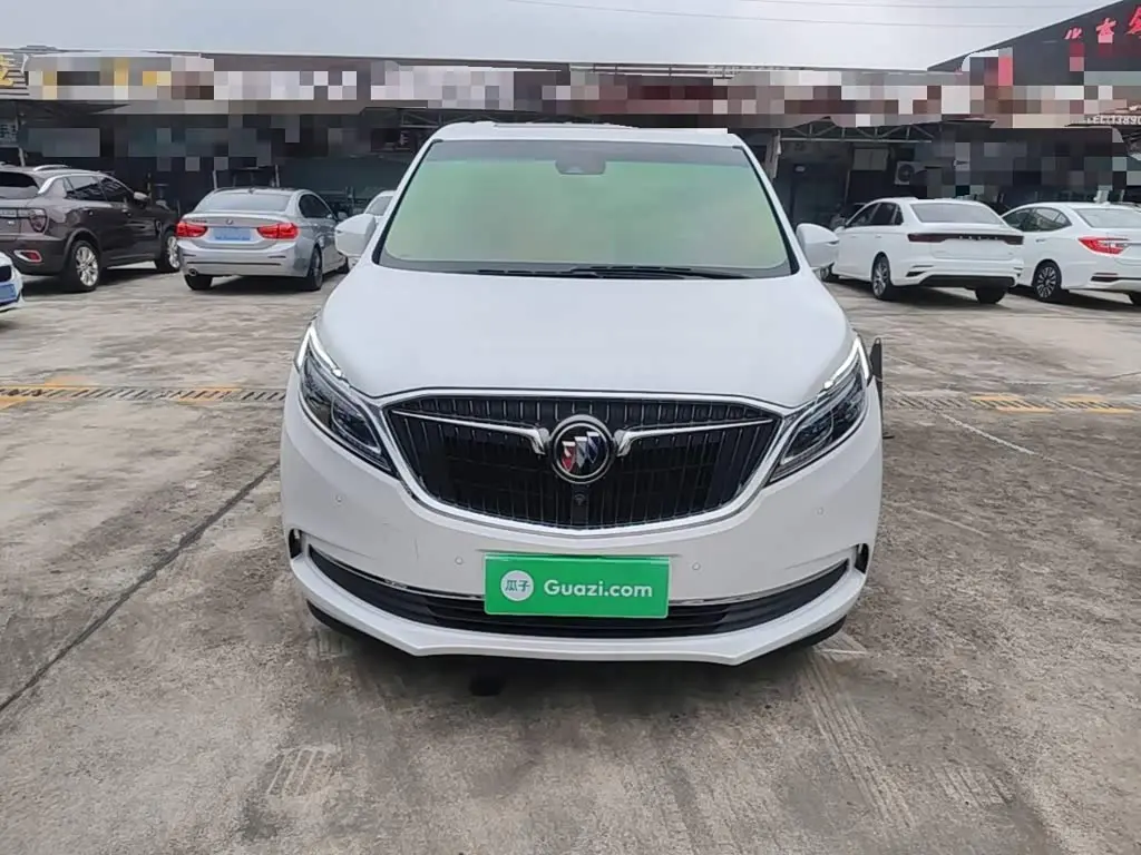 Buick GL8 2020 — Photo 3/20