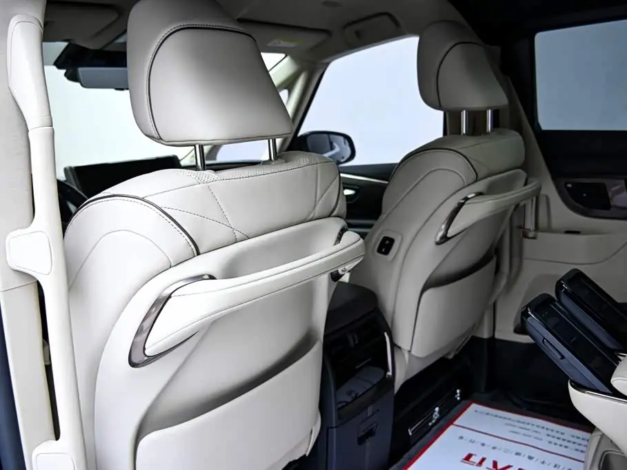 Toyota Vellfire 2023 — Şəkil 15/20