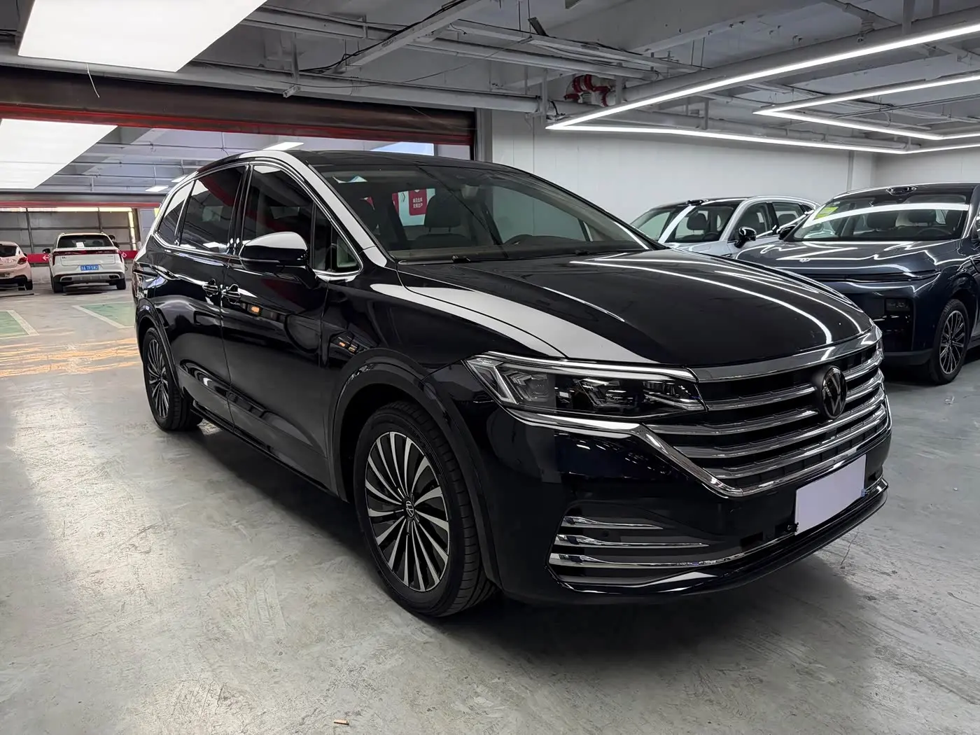 Volkswagen Viloran 2025 — Photo 3/12