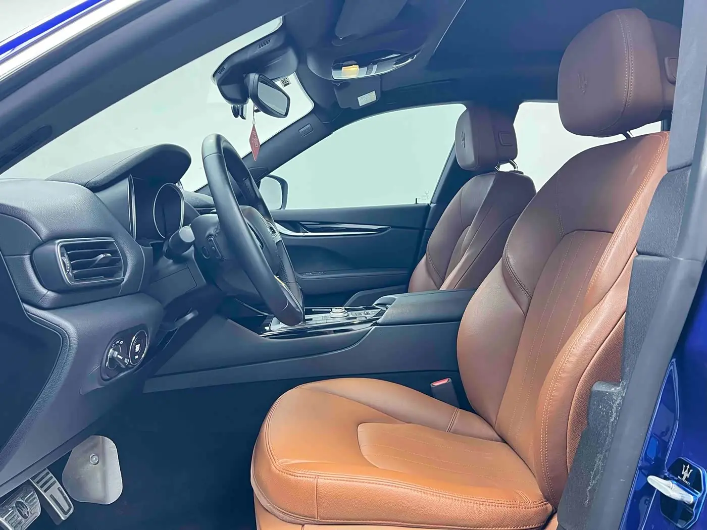 Maserati Levante 2018 — Фото 12/20