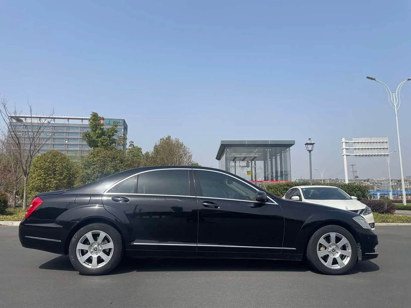 Mercedes-Benz S-Class 2012 — Photo 7/16