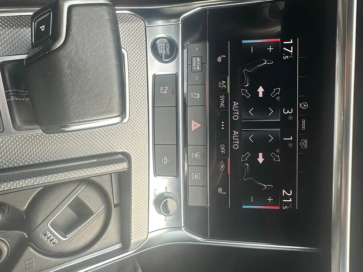 Audi A6L 2021 — Фото 16/18