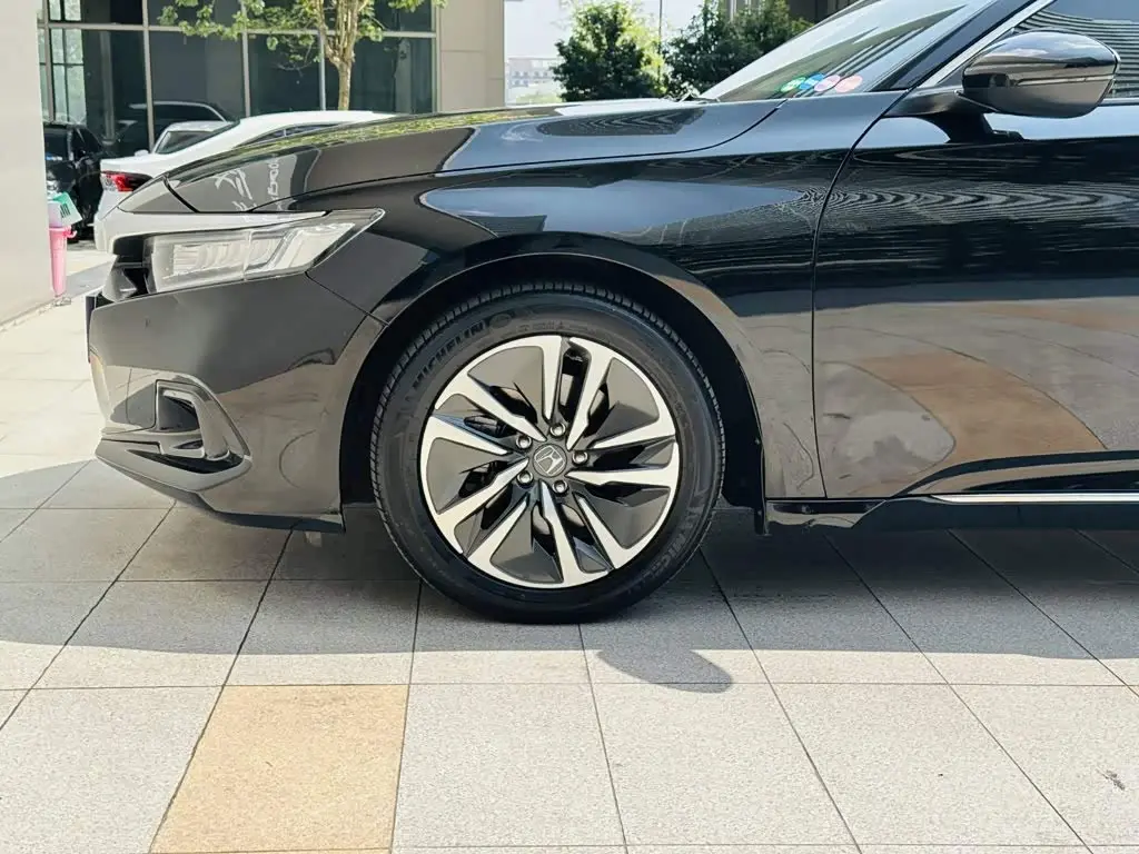 Honda Accord 2023 — Photo 20/20