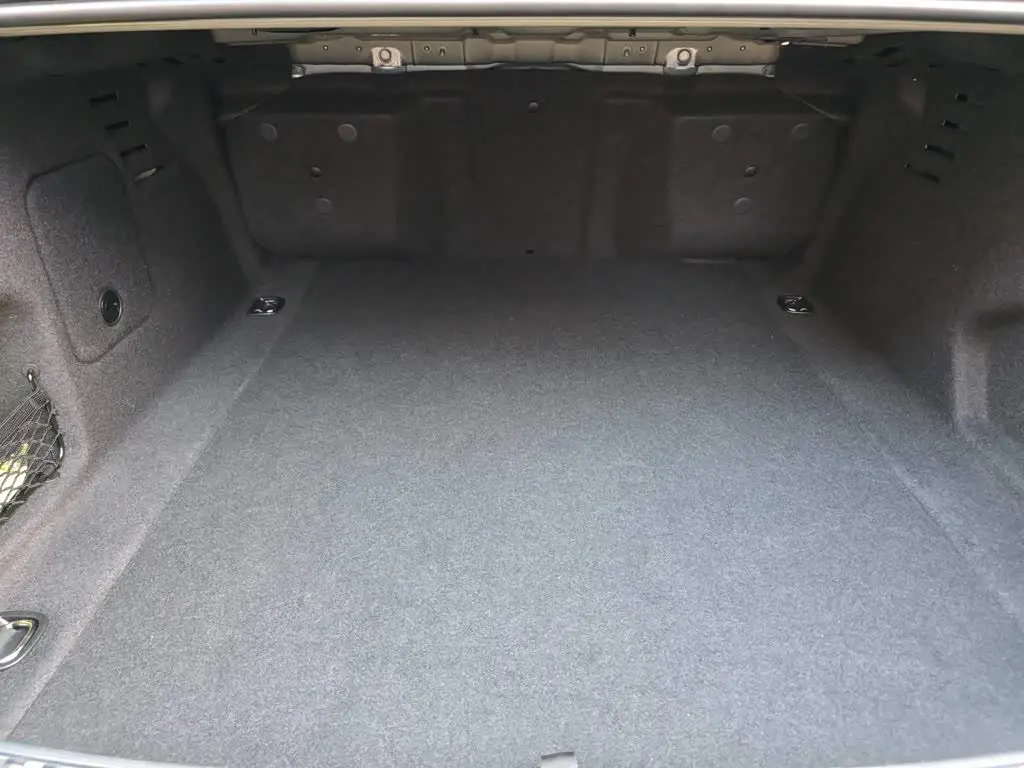 Audi A6L 2026 — Photo 10/16