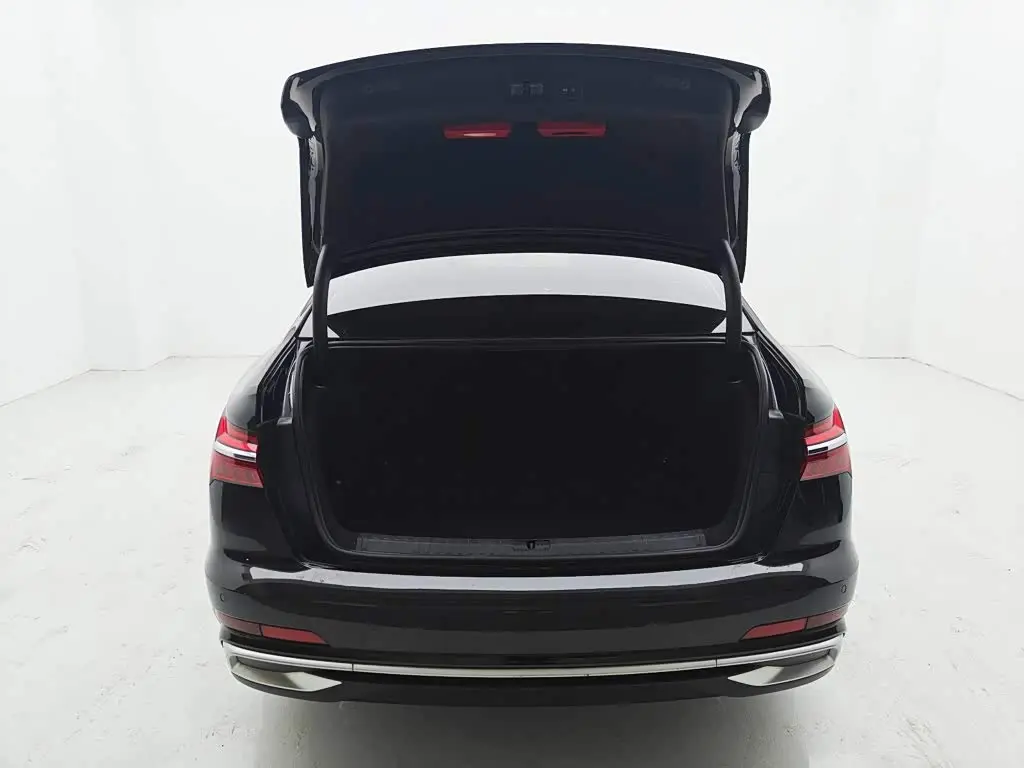 Audi A6L 2025 — Photo 9/20