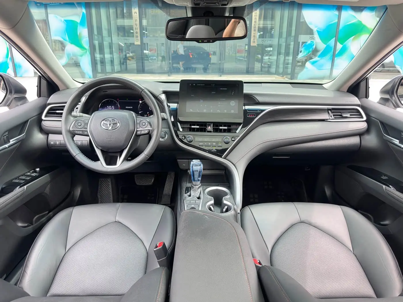 Toyota Camry 2022 — Photo 14/20
