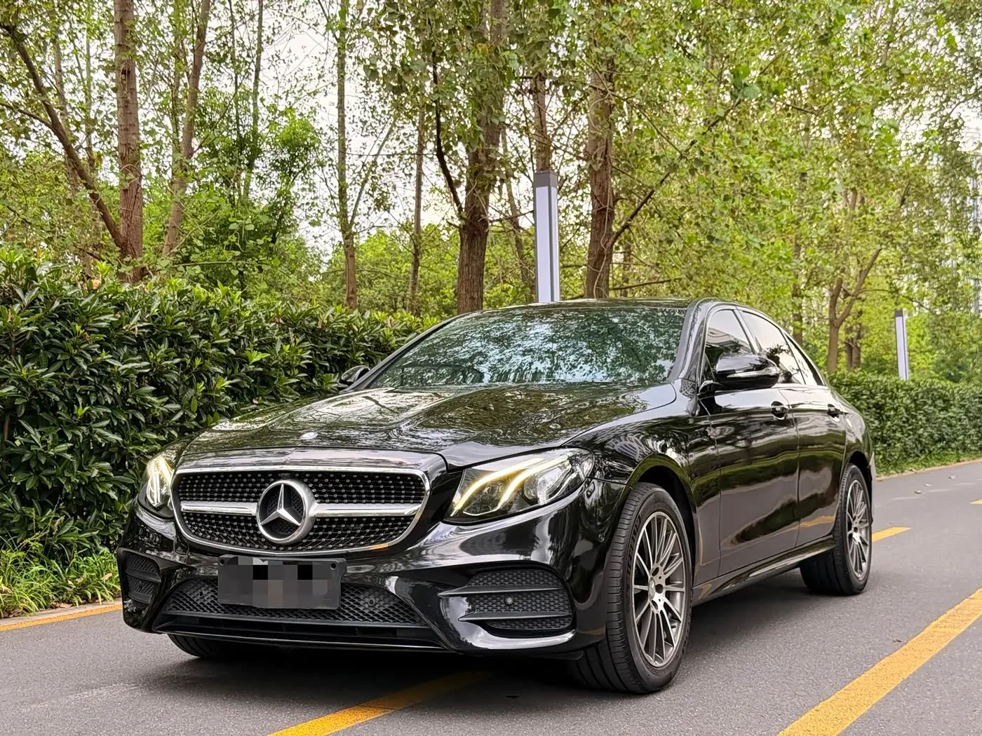 Mercedes-Benz E-Class 2018 — Фото 1/9