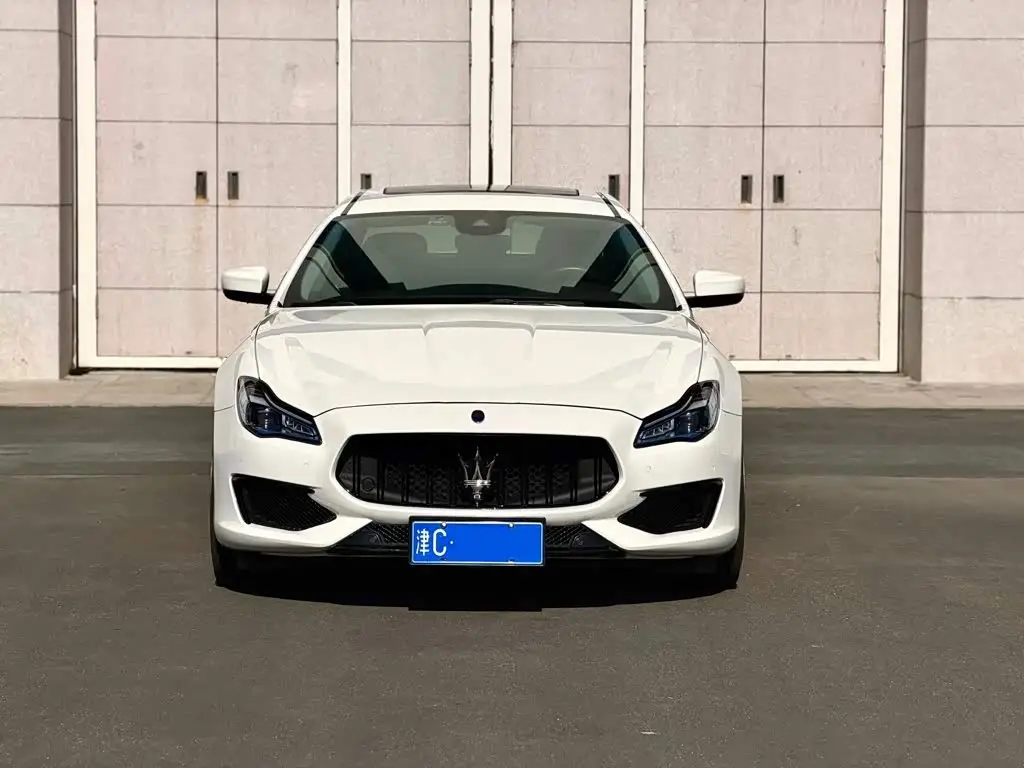 Maserati Quattroporte 2019 — Фото 3/9