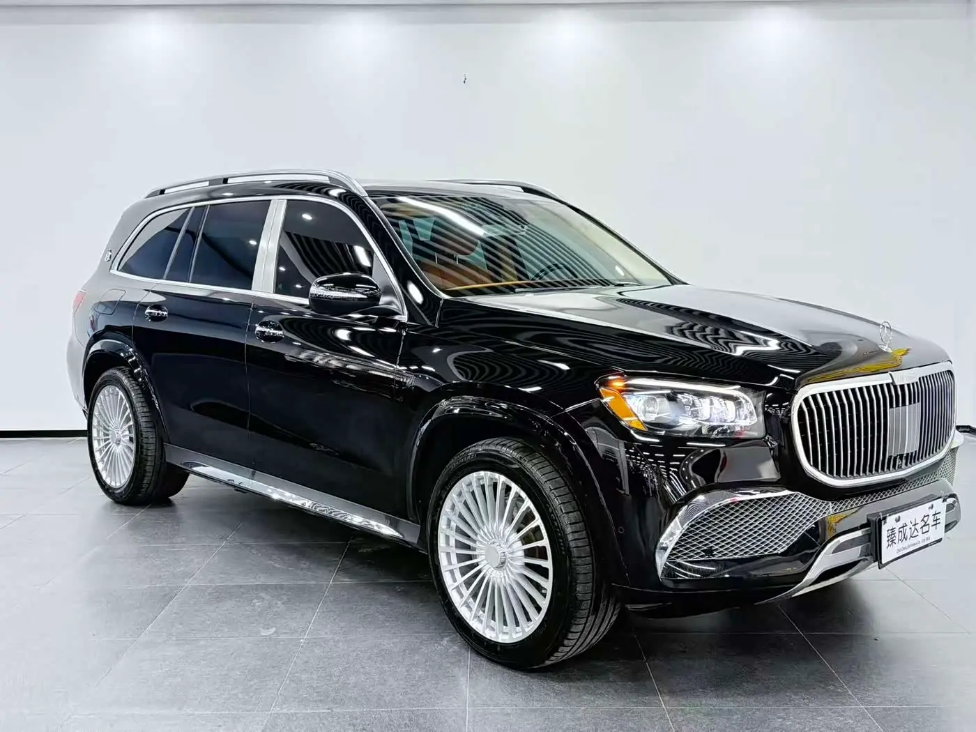 Mercedes-Benz GLS 2020 — Photo 3/20