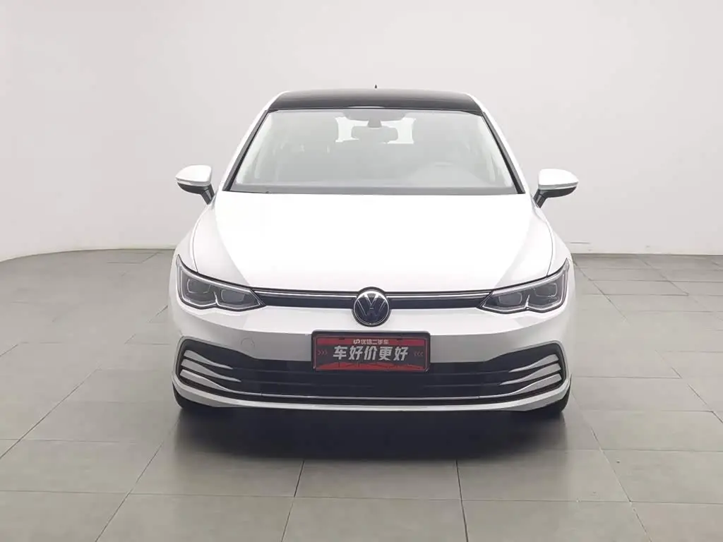 Volkswagen Golf 2025 — Photo 3/20