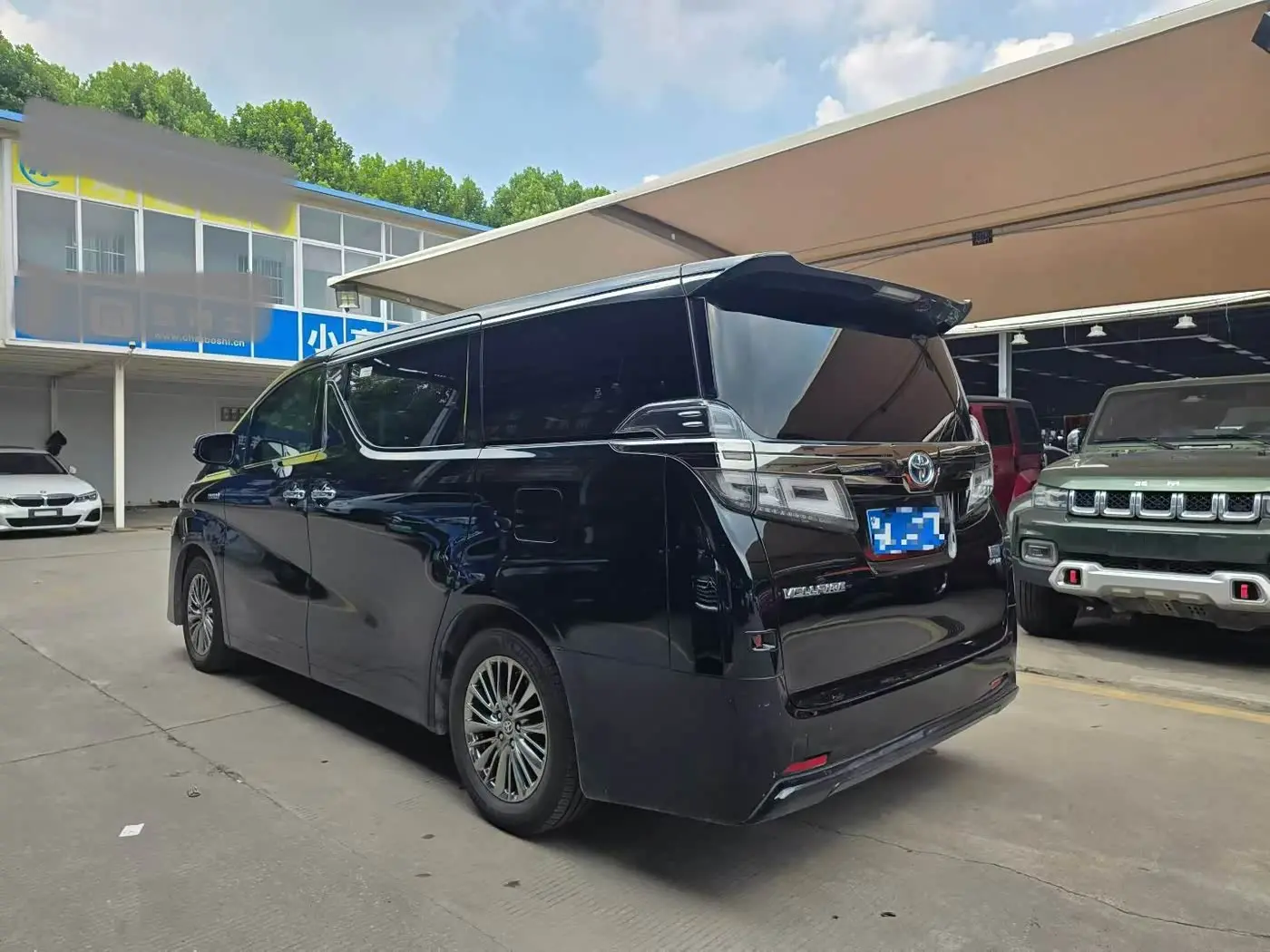 Toyota Vellfire 2021 — Photo 7/9