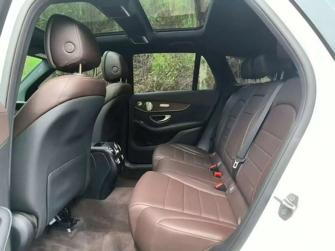 Mercedes-Benz GLC 2022 — Photo 5/8