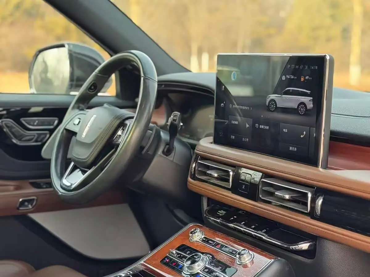 Lincoln Aviator 2021 — Photo 12/12