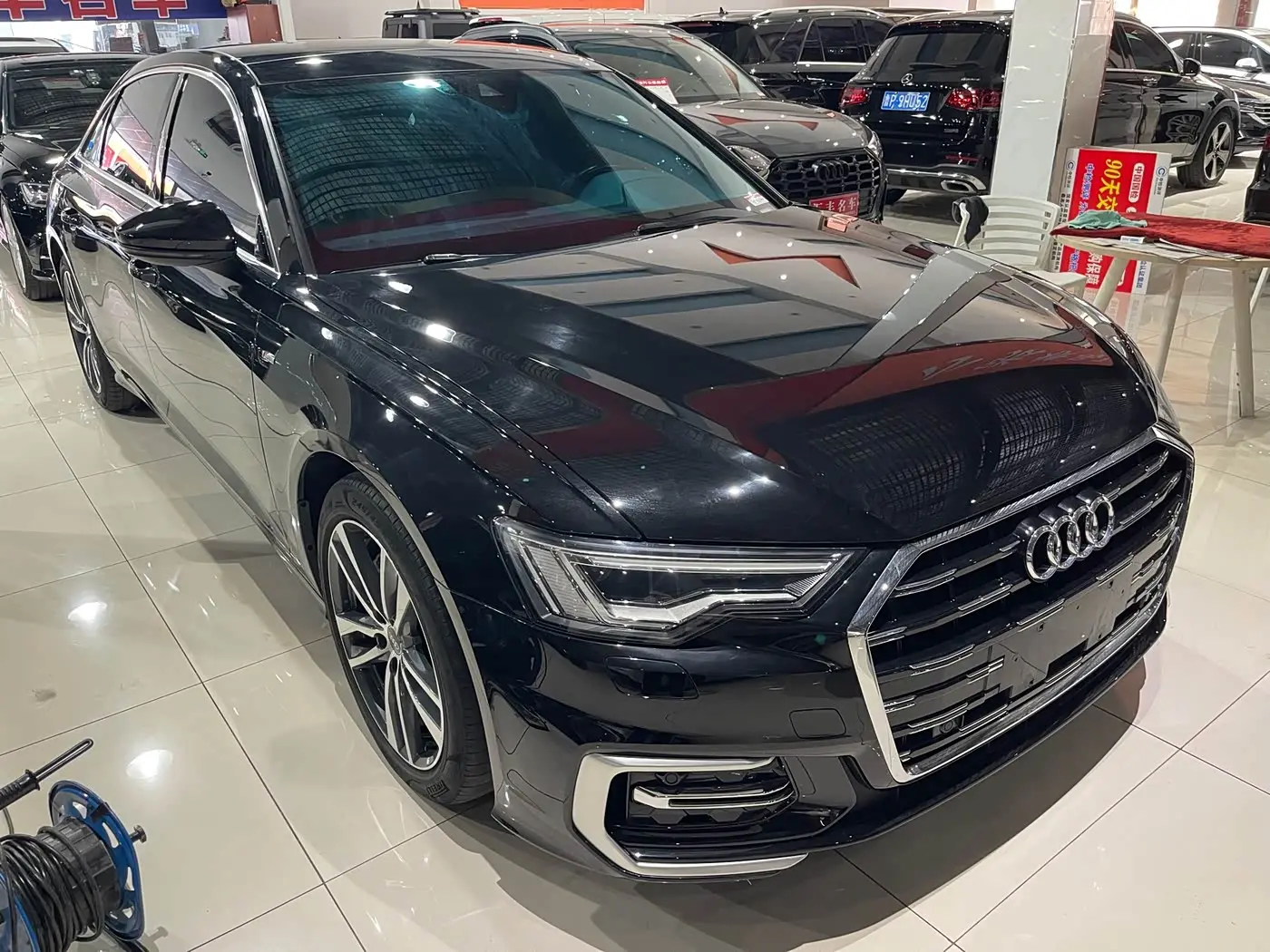 Audi A6L 2023 — Фото 3/10