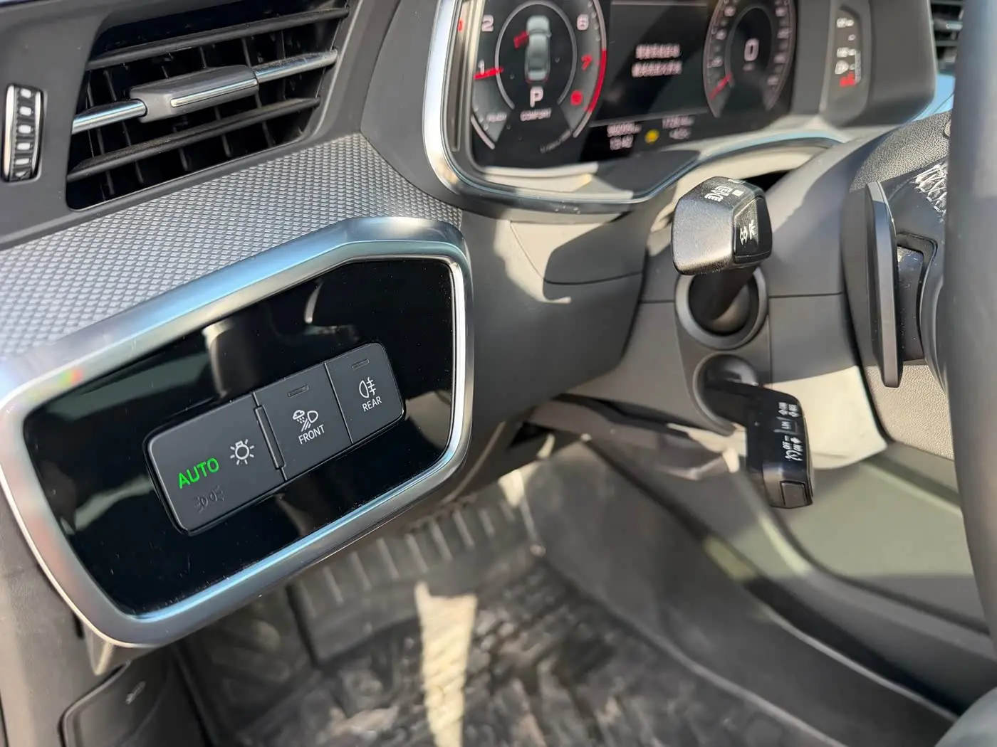 Audi A6L 2021 — Photo 14/20