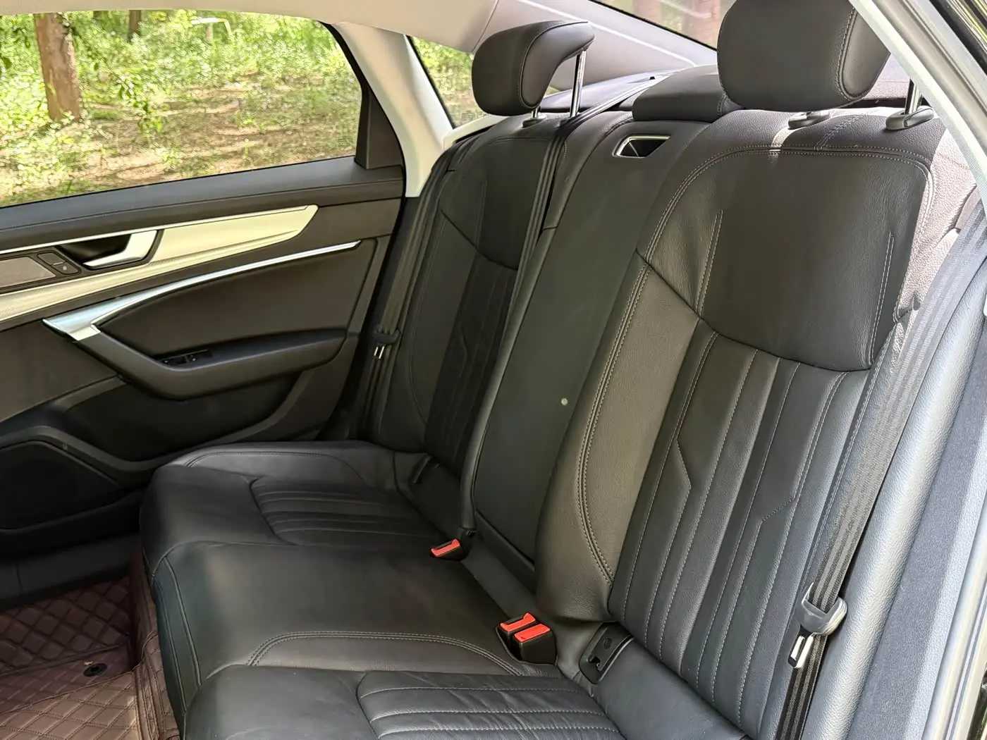 Audi A6L 2020 — Photo 11/20