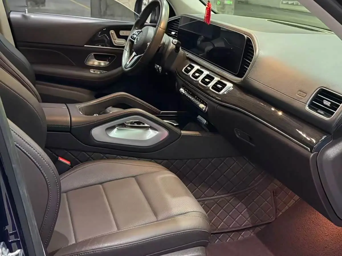 Mercedes-Benz GLE 2019 — Фото 4/9