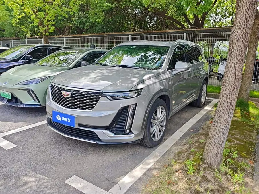 Cadillac XT6 2024 — Фото 1/16