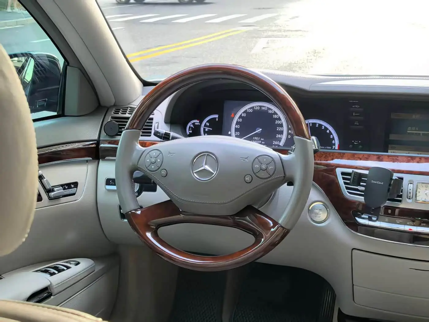 Mercedes-Benz S-Class 2010 — Şəkil 20/20