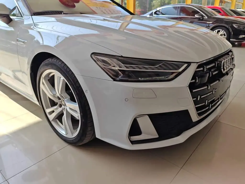 Audi A7L 2024 — Photo 8/12