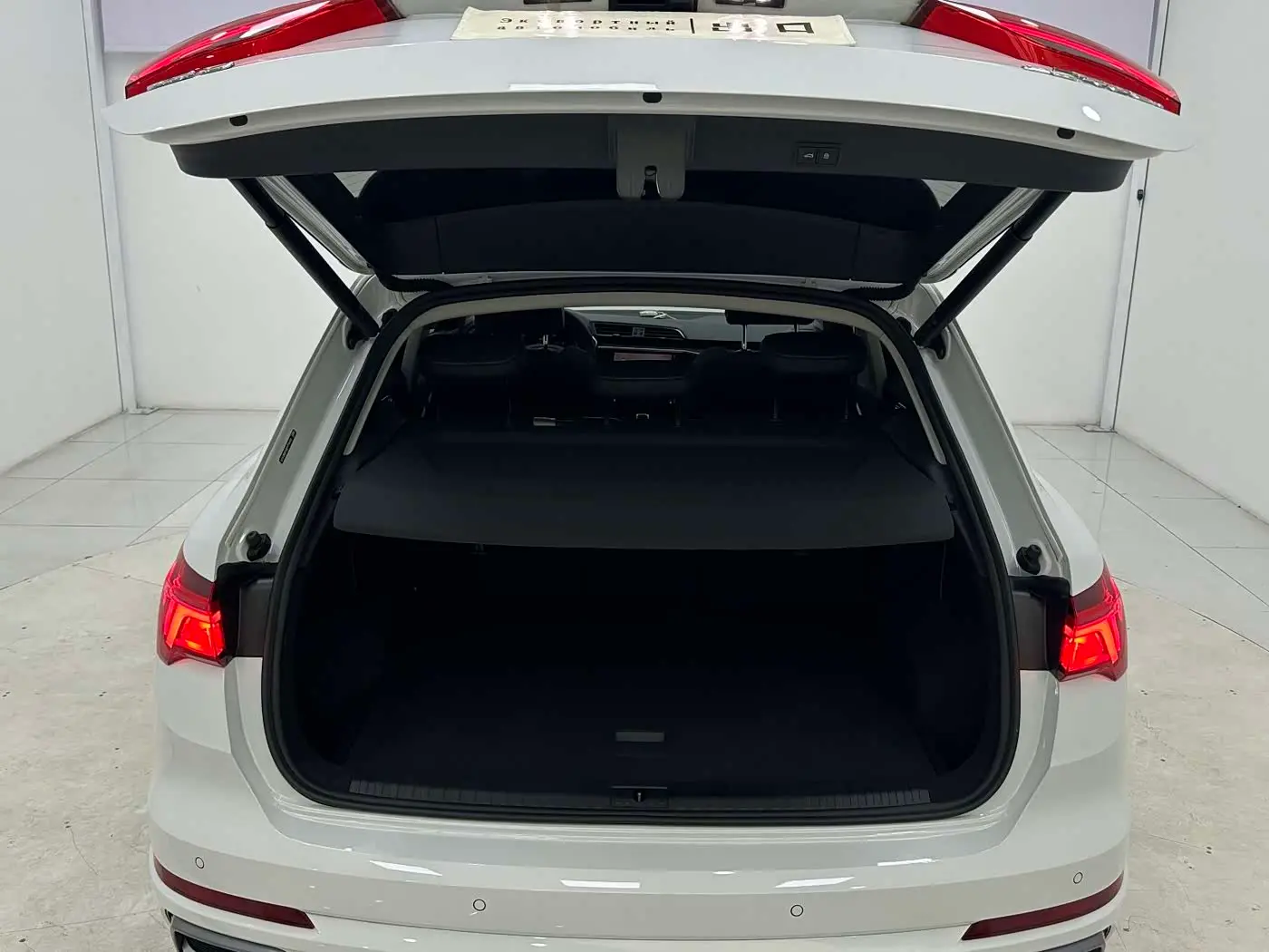 Audi Q3 2023 — Photo 16/18