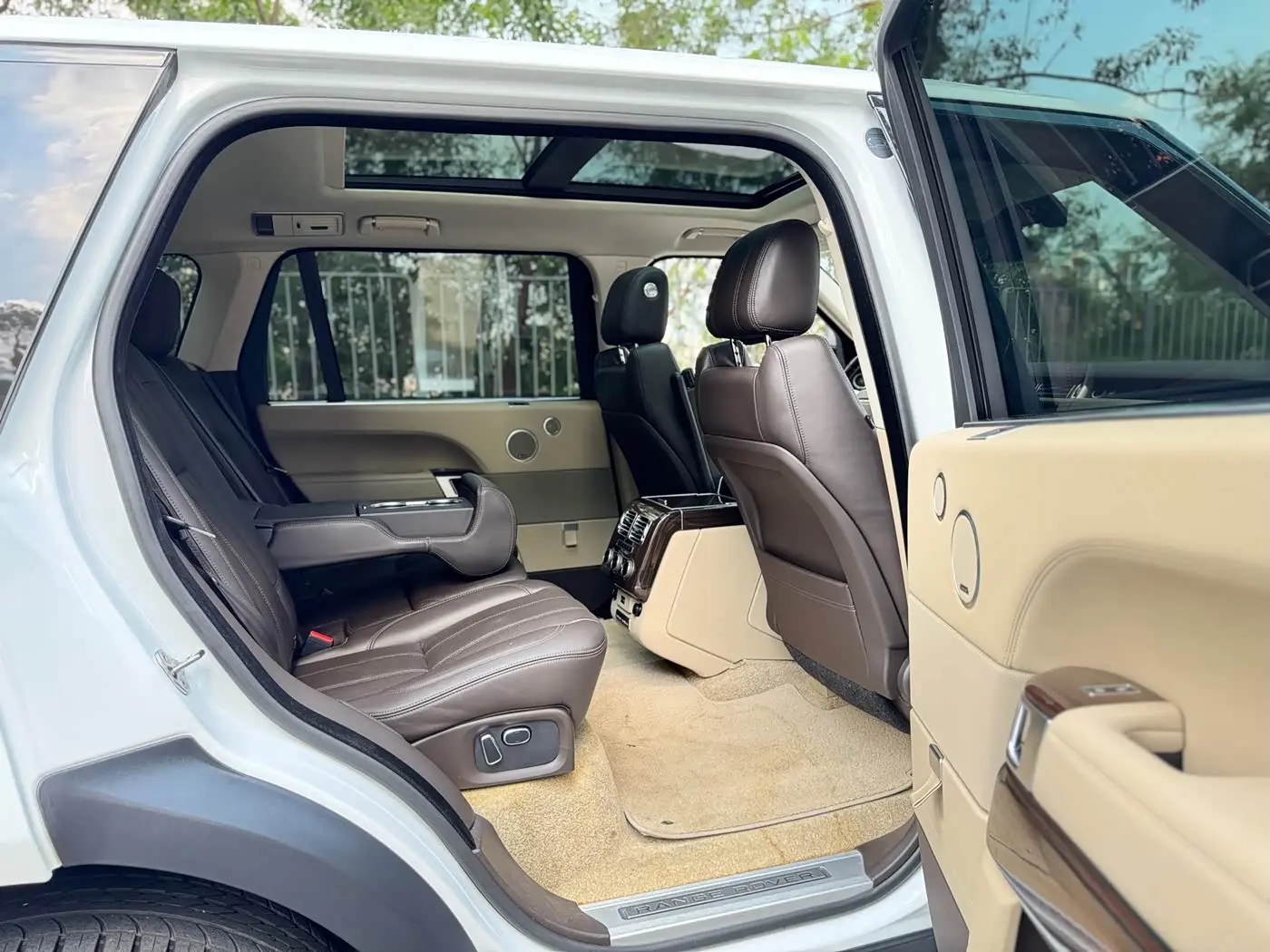 Land Rover Range Rover 2015 — Фото 18/20