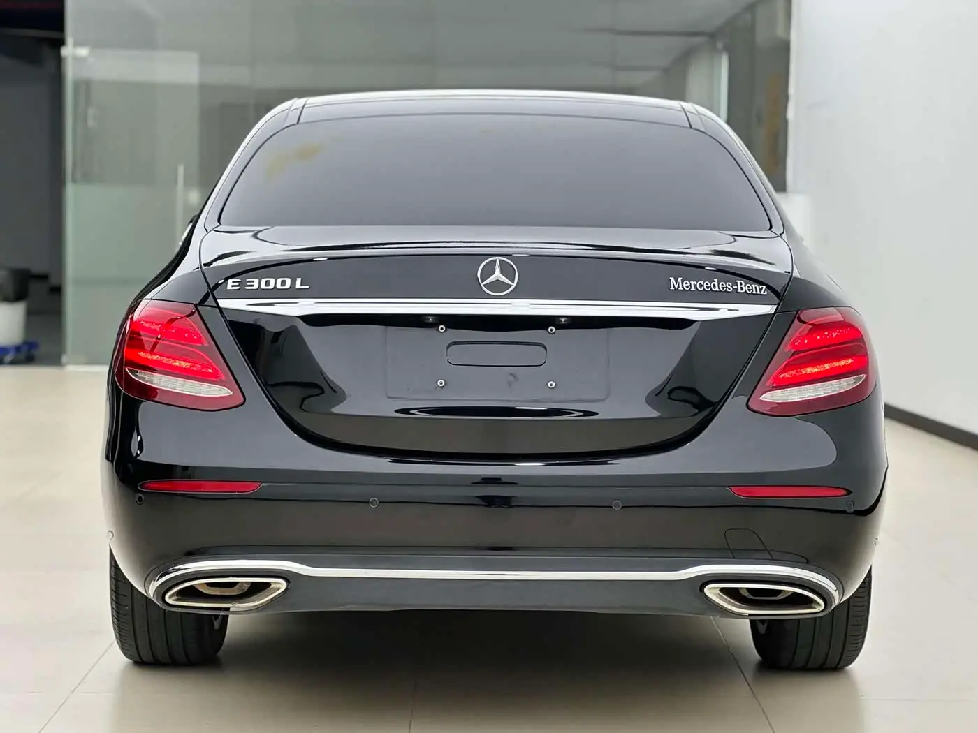 Mercedes-Benz E-Class 2019 — Photo 5/8