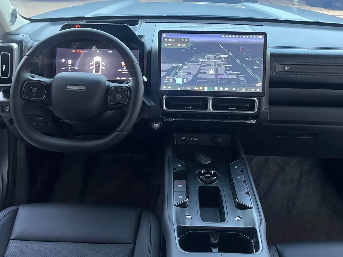 Haval Meng Long NEV 2025 — Photo 10/16