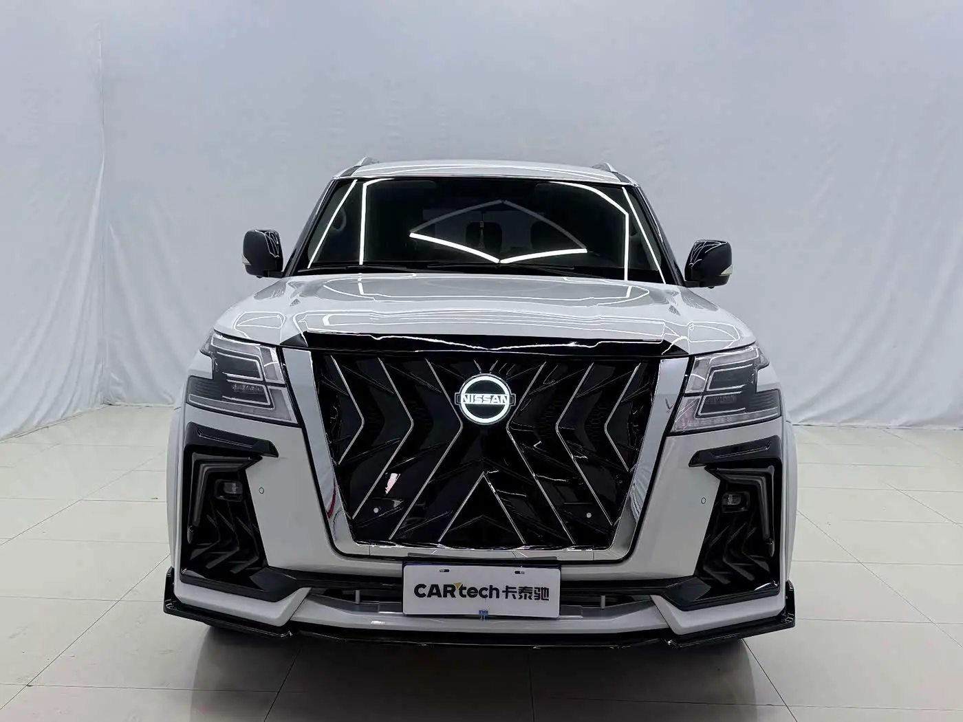 Nissan Patrol 2020 — Фото 2/17