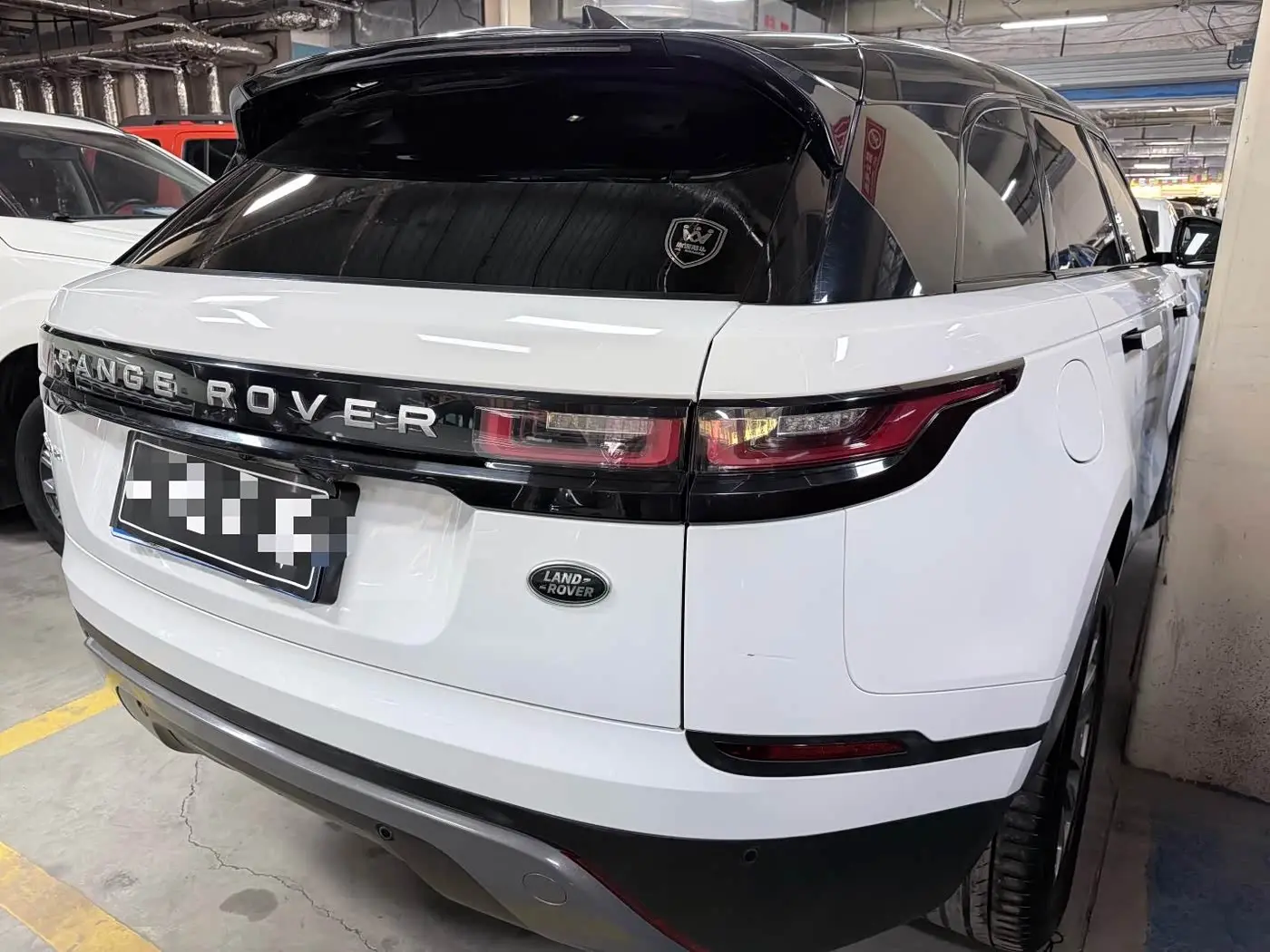 Land Rover Range Rover Velar 2020 — Photo 18/18