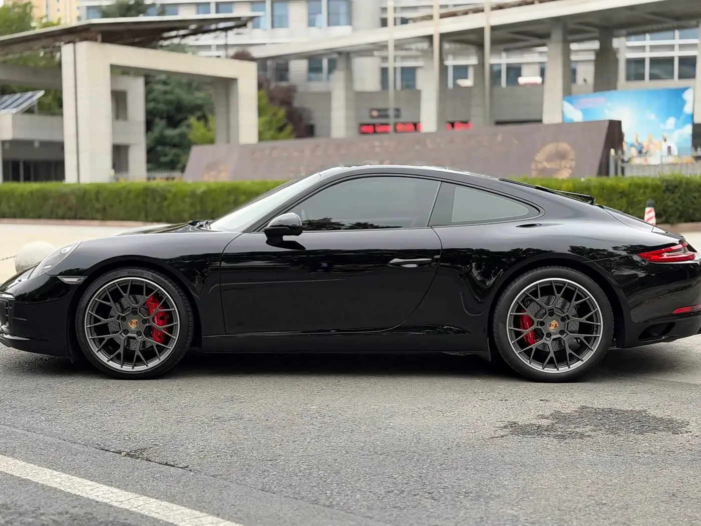 Porsche 911 2018 — Photo 4/19