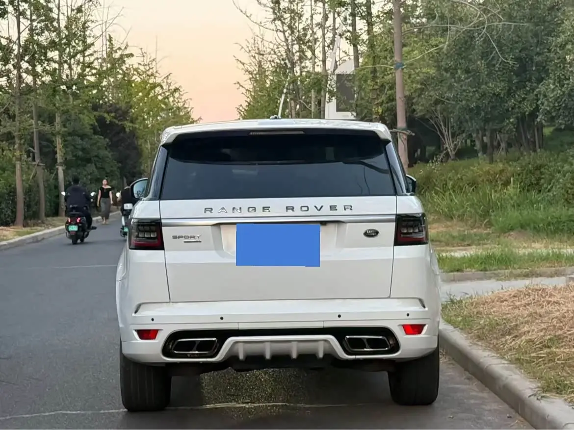 Land Rover Range Rover Sport 2015 — Photo 8/9