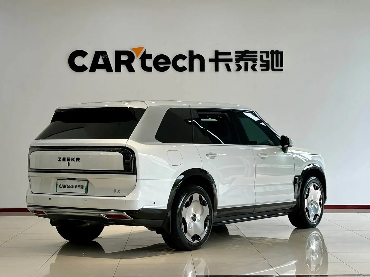 ZEEKR 9X 2026 — Photo 18/20