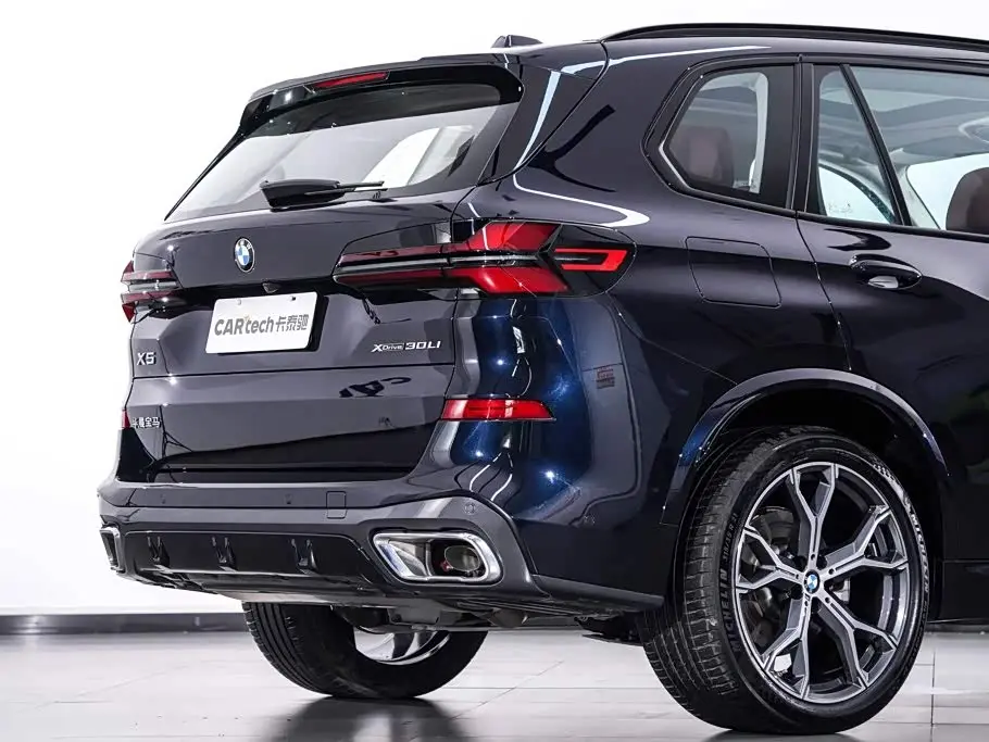 BMW X5 2025 — Фото 8/20