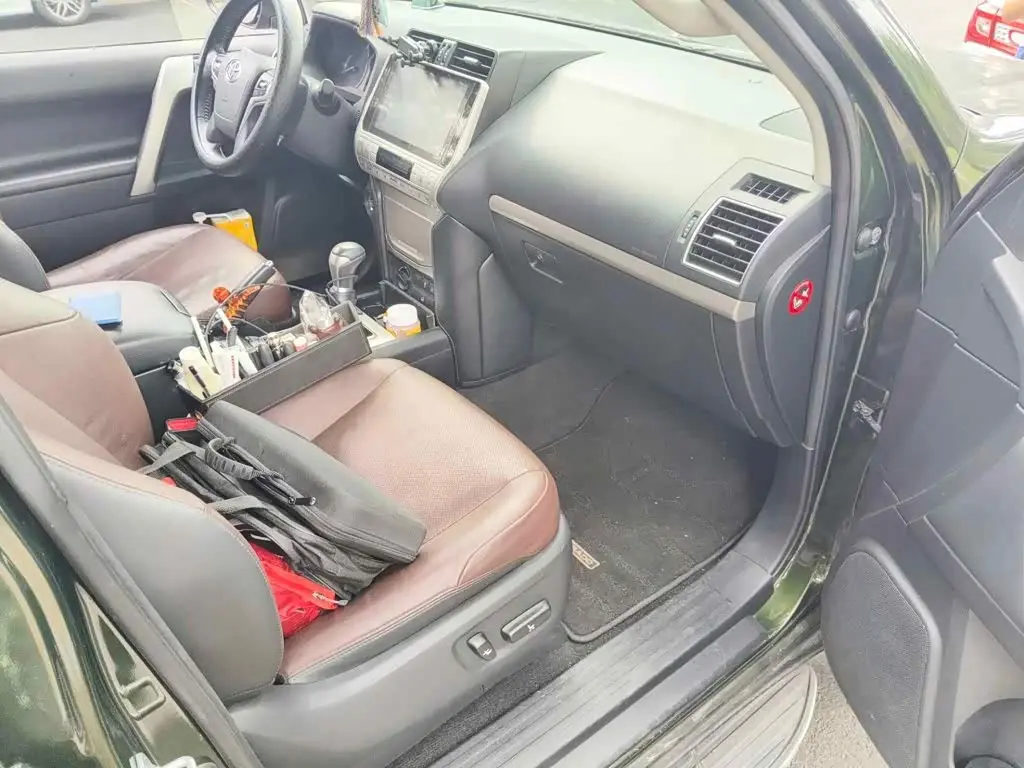 Toyota Prado 2018 — Photo 10/15