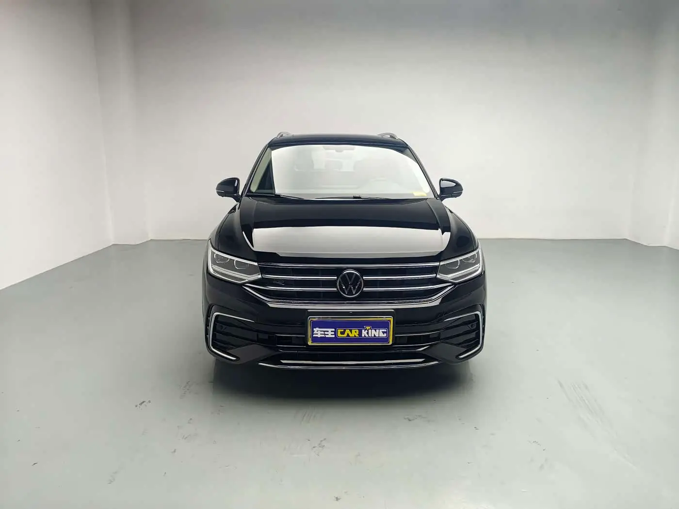 Volkswagen Tiguan L 2024 — Фото 3/13