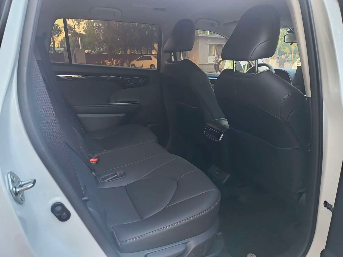 Toyota Highlander 2026 — Şəkil 19/20