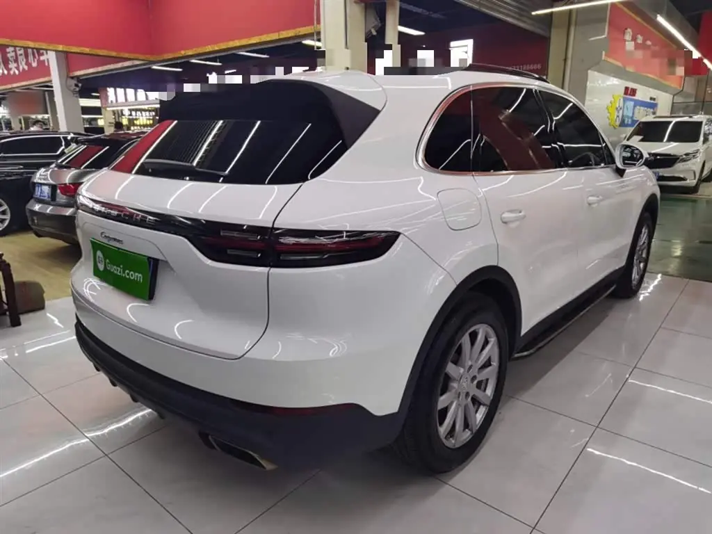 Porsche Cayenne 2019 — Photo 5/20