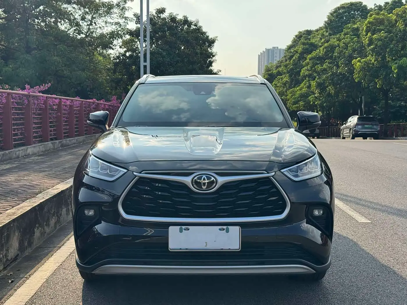 Toyota Highlander 2024 — Photo 2/20