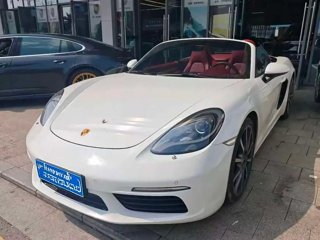 Porsche 718, 2022