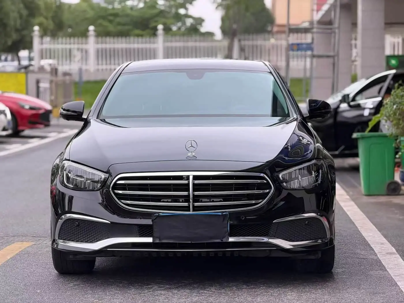 Mercedes-Benz E-Class 2021 — Photo 2/18