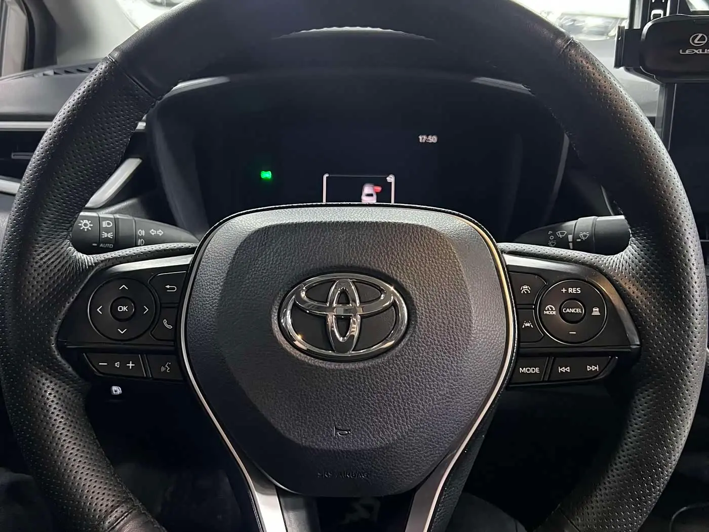 Toyota Corolla 2022 — Фото 15/20