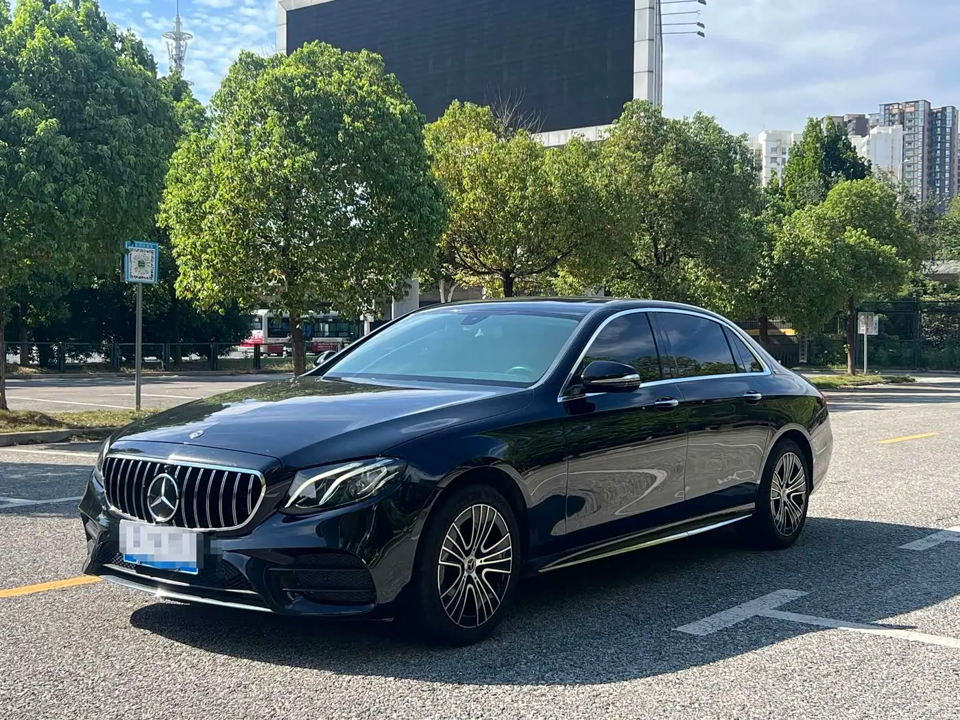 Mercedes-Benz E-Class, 2019