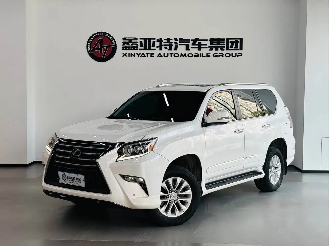 Lexus GX 2013 — Фото 1/20