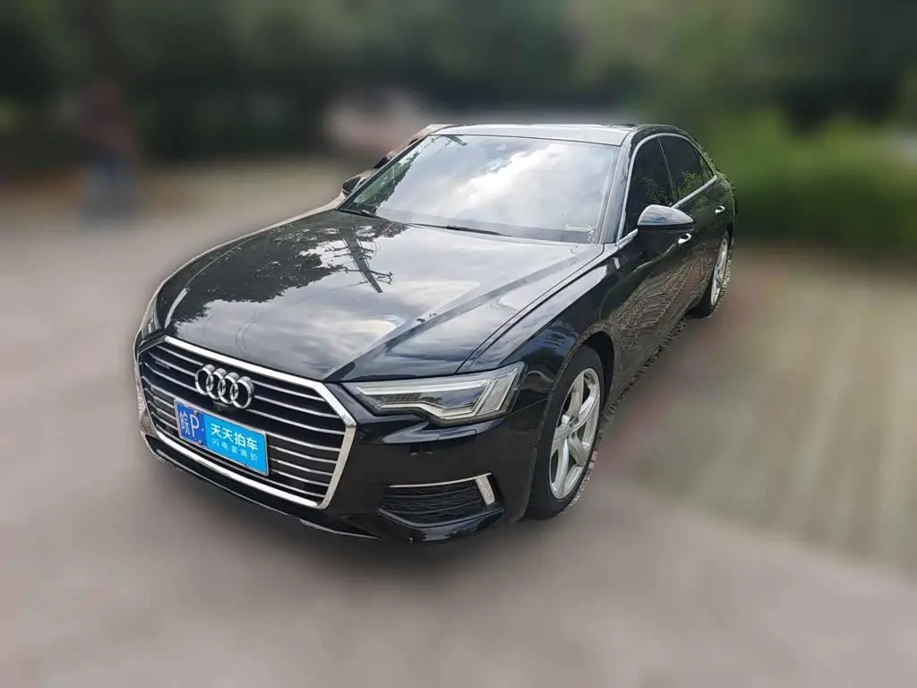 Audi A6L 2020 — Фото 1/12