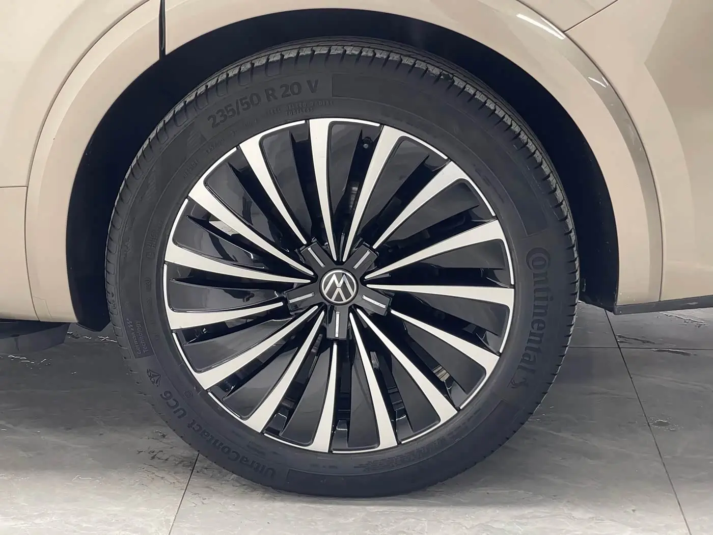 Volkswagen Viloran 2021 — Photo 19/20